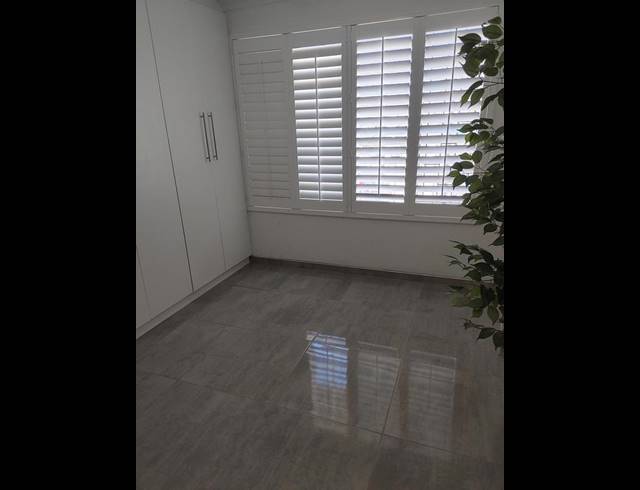 2 BEDROOM PROPERTY TO RENT IN NEWLANDS WEST